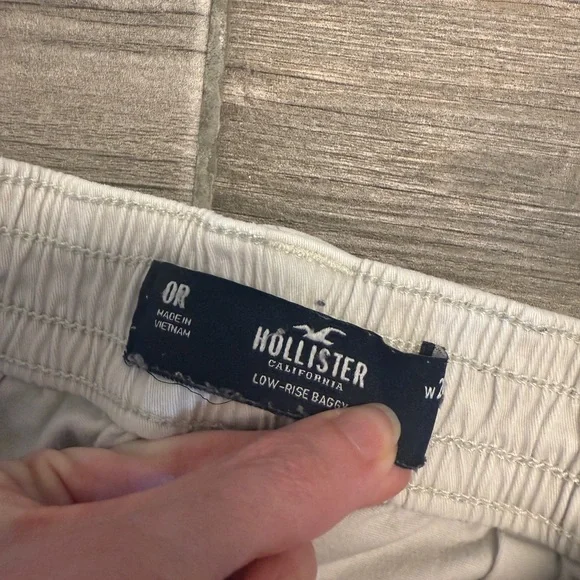 Hollister Cream y2k Low-Rise Baggy Cargo Pants - Picture 6 of 7